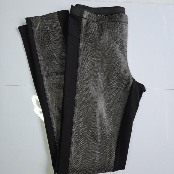 BCBGMaxazria Black and Gold Contrast Snakeprint Leggings - Picture 6 of 10